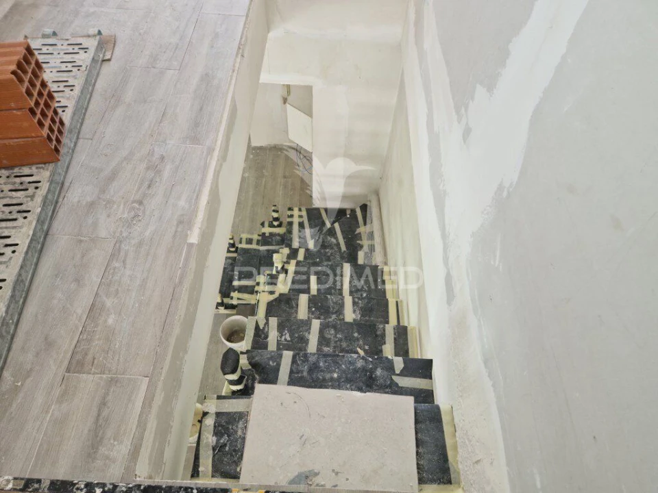 Apartamento T3 para Venda em Costa da Caparica Foto 32