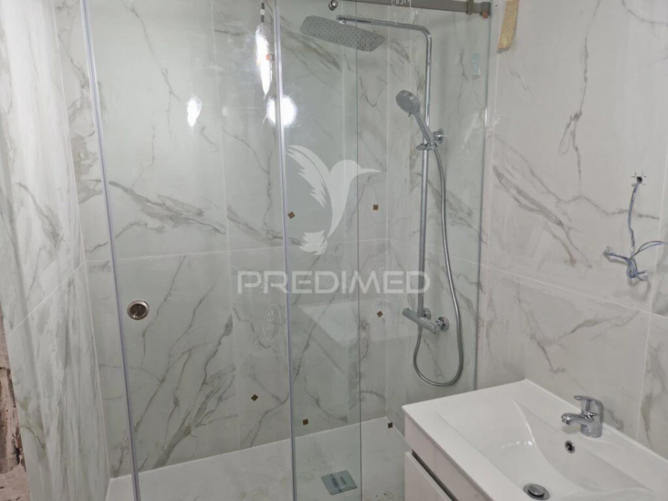 Apartamento T3 para Venda em Costa da Caparica Foto 22