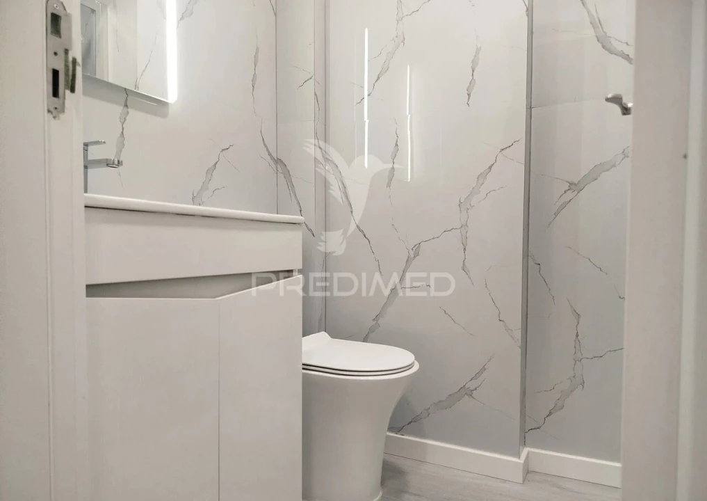 Apartamento T2 para Venda em Benfica Foto 17