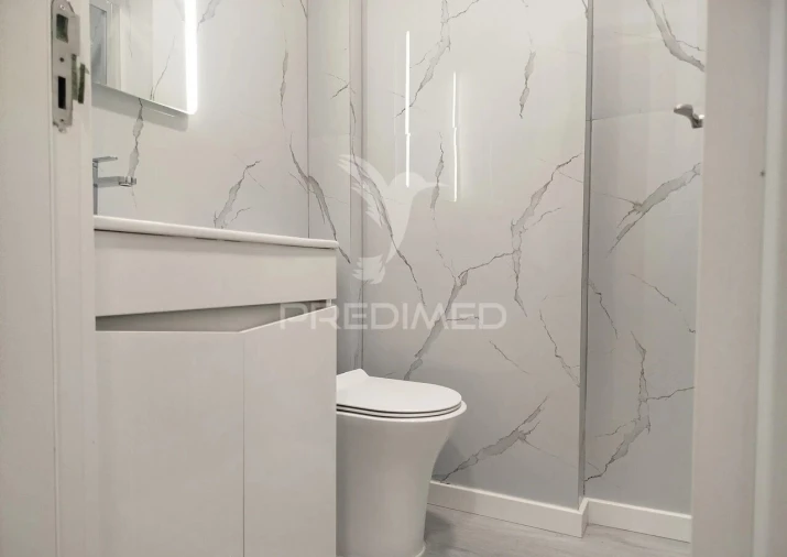 Apartamento T2 para Venda em Benfica Foto 17
