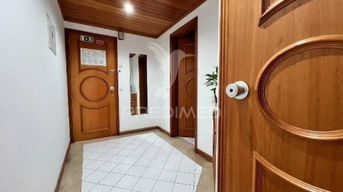 Apartamento T0 para Venda em Albufeira e Olhos de Água