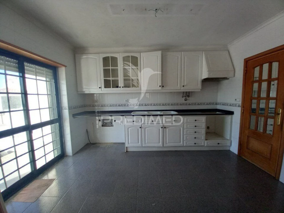 Moradia T5 para Venda em Santo Isidoro Foto 10