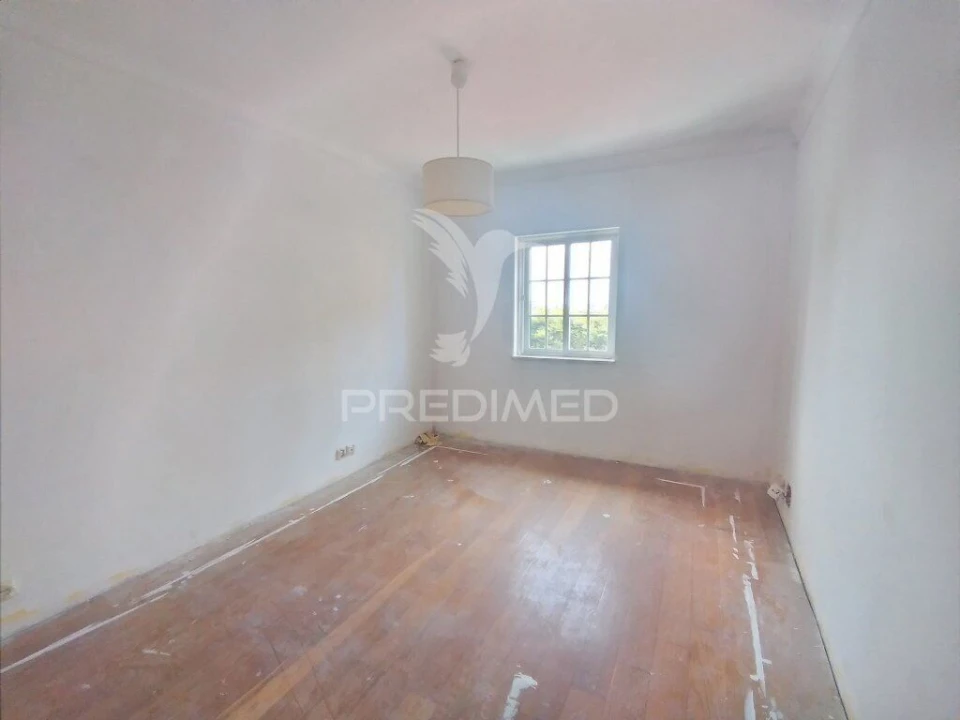 Moradia T6 para Venda em Rio de Mouro Foto 10