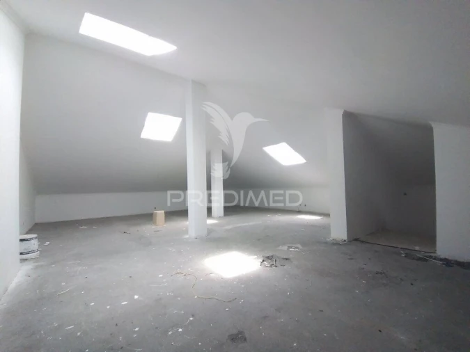 Moradia T6 para Venda em Rio de Mouro Foto 27