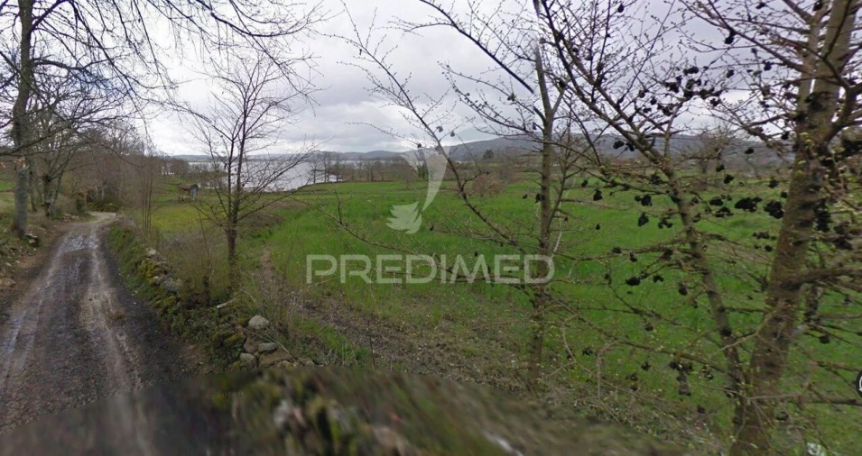 Moradia T3 para Venda em Chã Foto 4