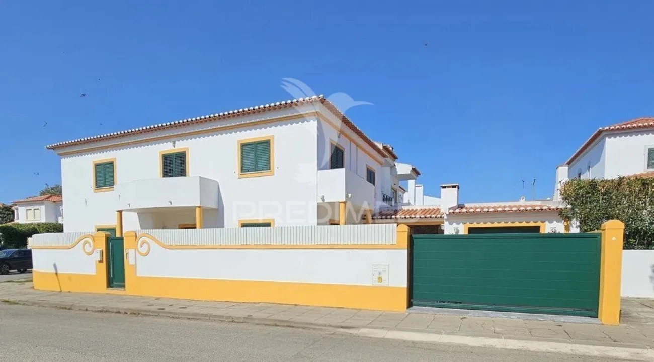 Moradia T4 para Venda em Beja (Salvador e Santa Maria da Feira) Foto 1