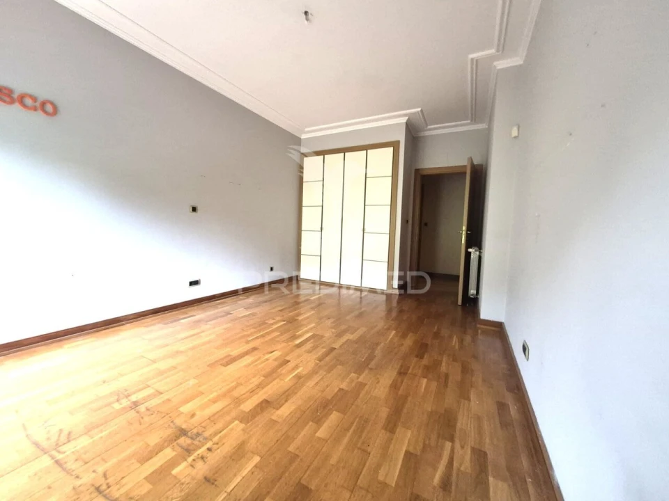 Apartamento T2 para Venda em Vila Franca de Xira Foto 10