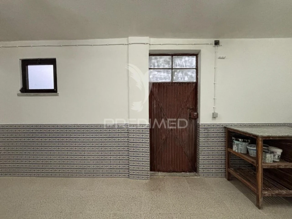 Moradia T4 para Venda em Santa Maria, São Pedro e Sobral da Lagoa Foto 31