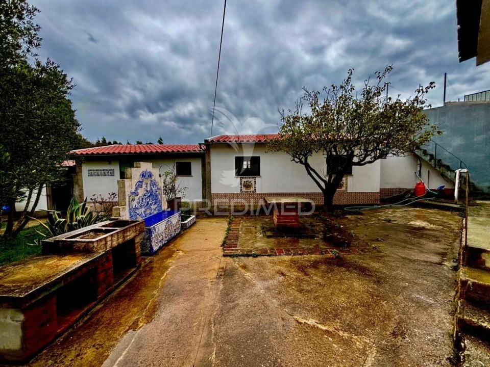 Moradia T4 para Venda em Santa Maria, São Pedro e Sobral da Lagoa Foto 30