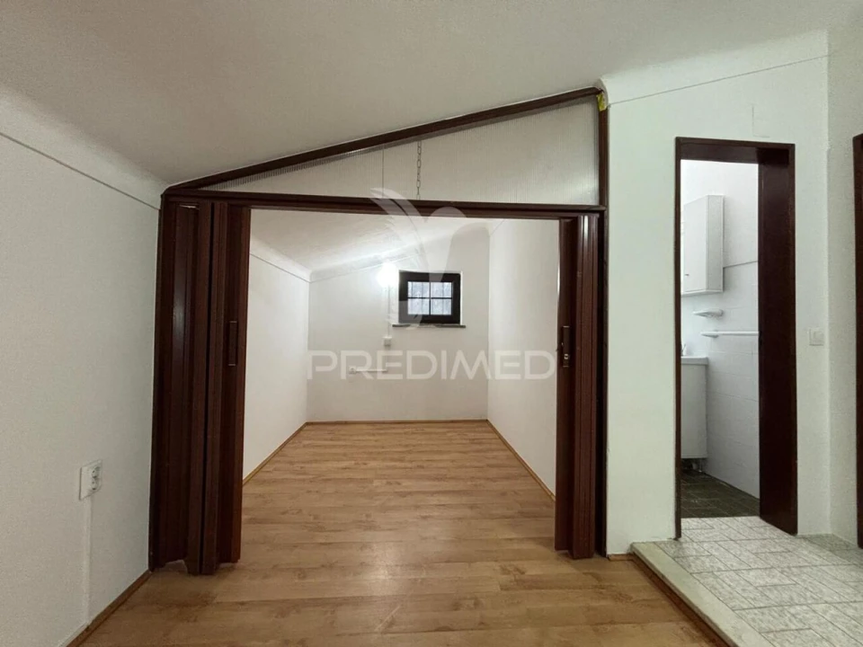 Moradia T4 para Venda em Santa Maria, São Pedro e Sobral da Lagoa Foto 19