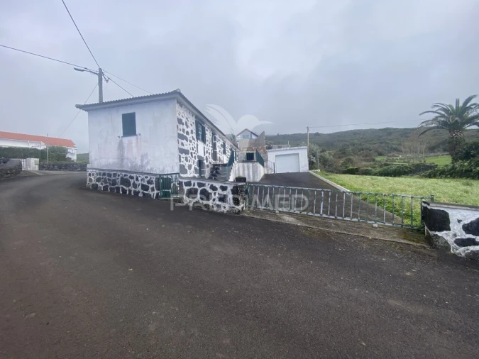 Moradia T2 para Venda em Rosais Foto 2