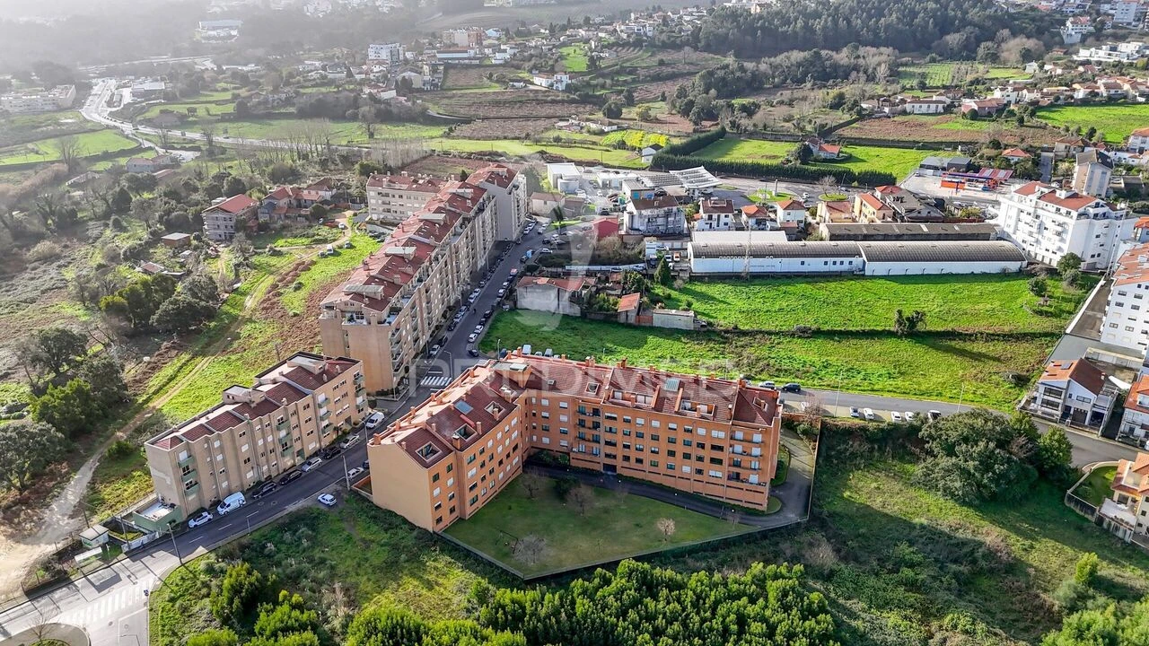 Apartamento T1 para Venda em Vilar de Andorinho Foto 25