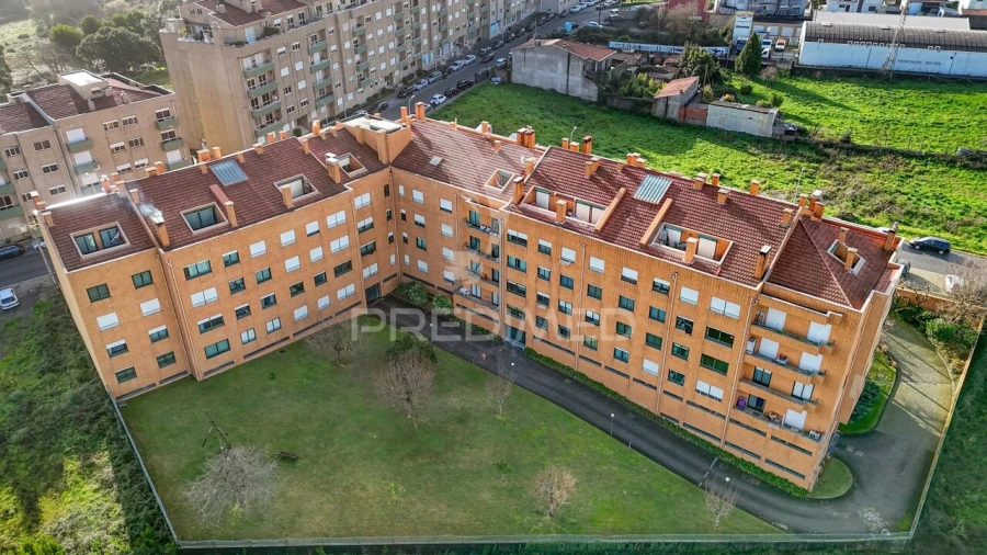 Apartamento T1 para Venda em Vilar de Andorinho Foto 23