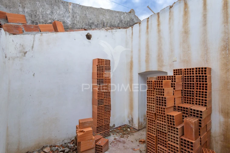 Moradia T1 para Venda em Rio de Moinhos Foto 10