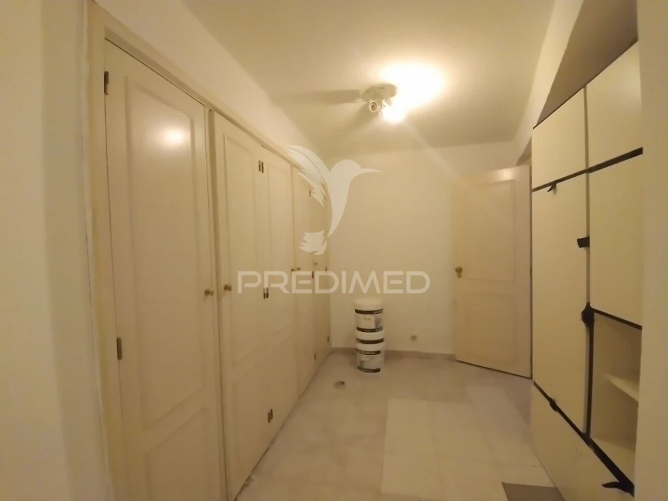 Moradia T5 para Venda em Rio de Mouro Foto 30