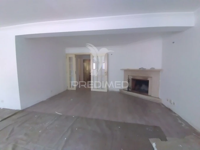 Moradia T5 para Venda em Rio de Mouro Foto 32