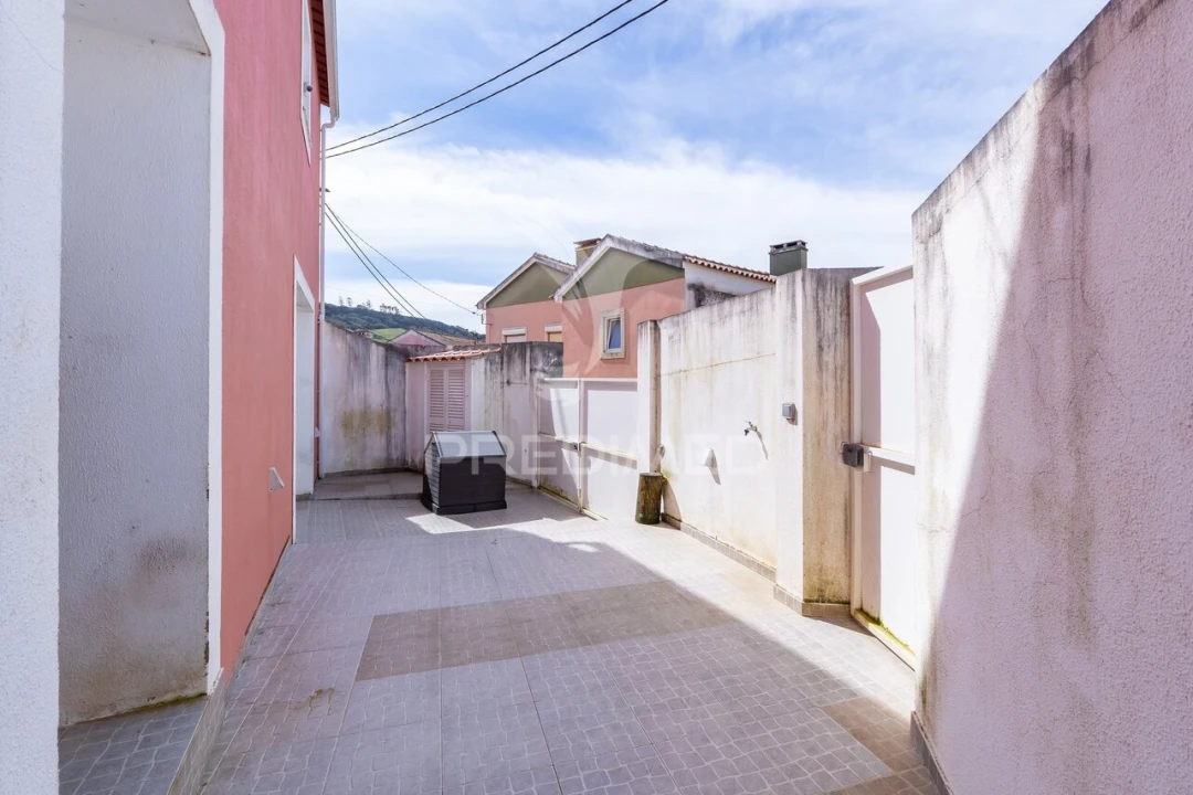 Moradia T4 para Venda em Santo Quintino Foto 24