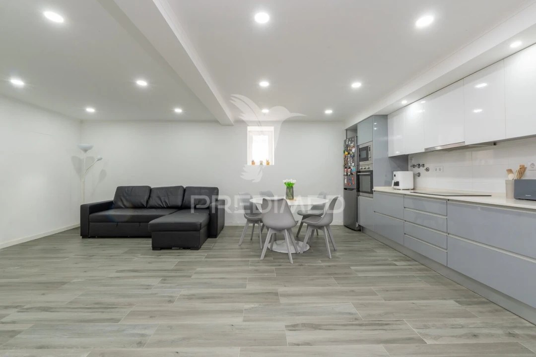 Moradia T4 para Venda em Santo Quintino Foto 19