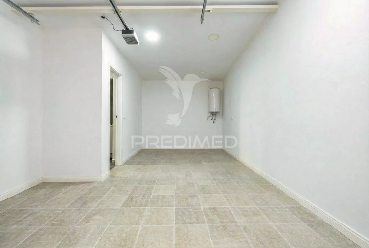 Moradia T4 para Venda em Santo Quintino Foto 22