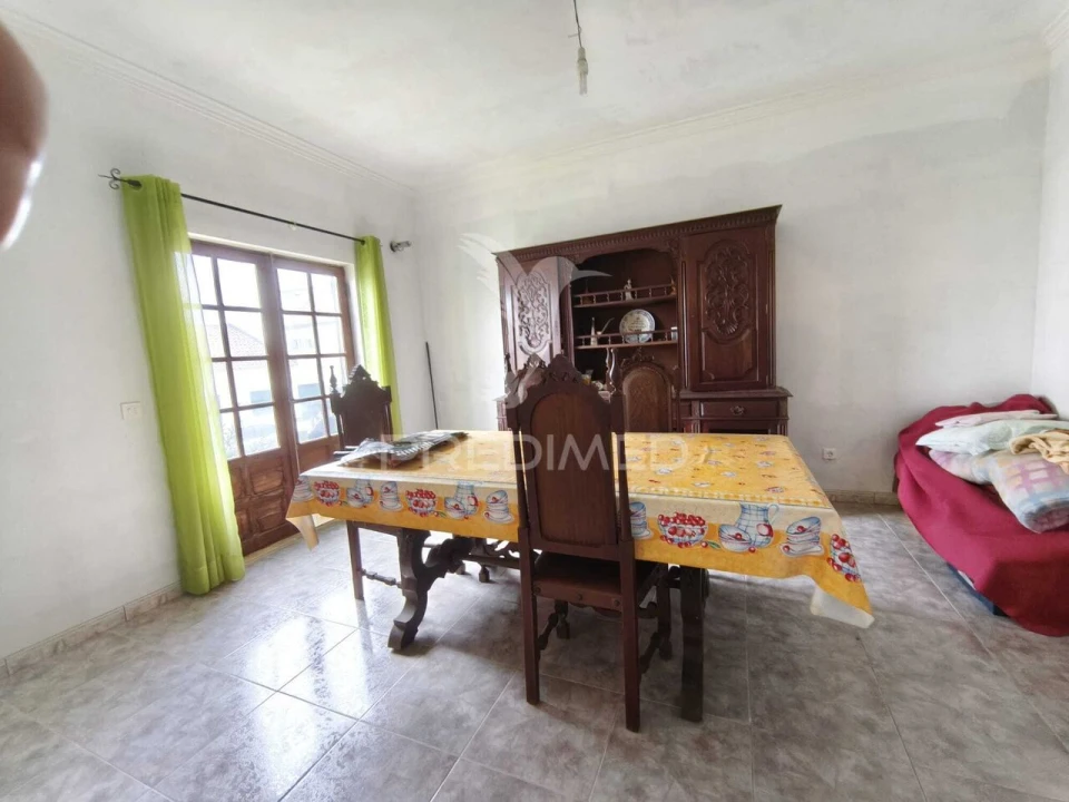 Moradia T5 para Venda em Alhos Vedros Foto 5