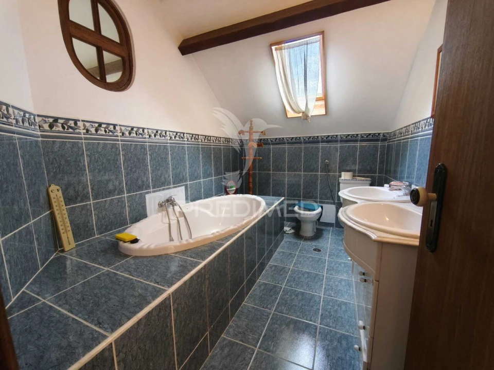 Moradia T5 para Venda em Alhos Vedros Foto 16