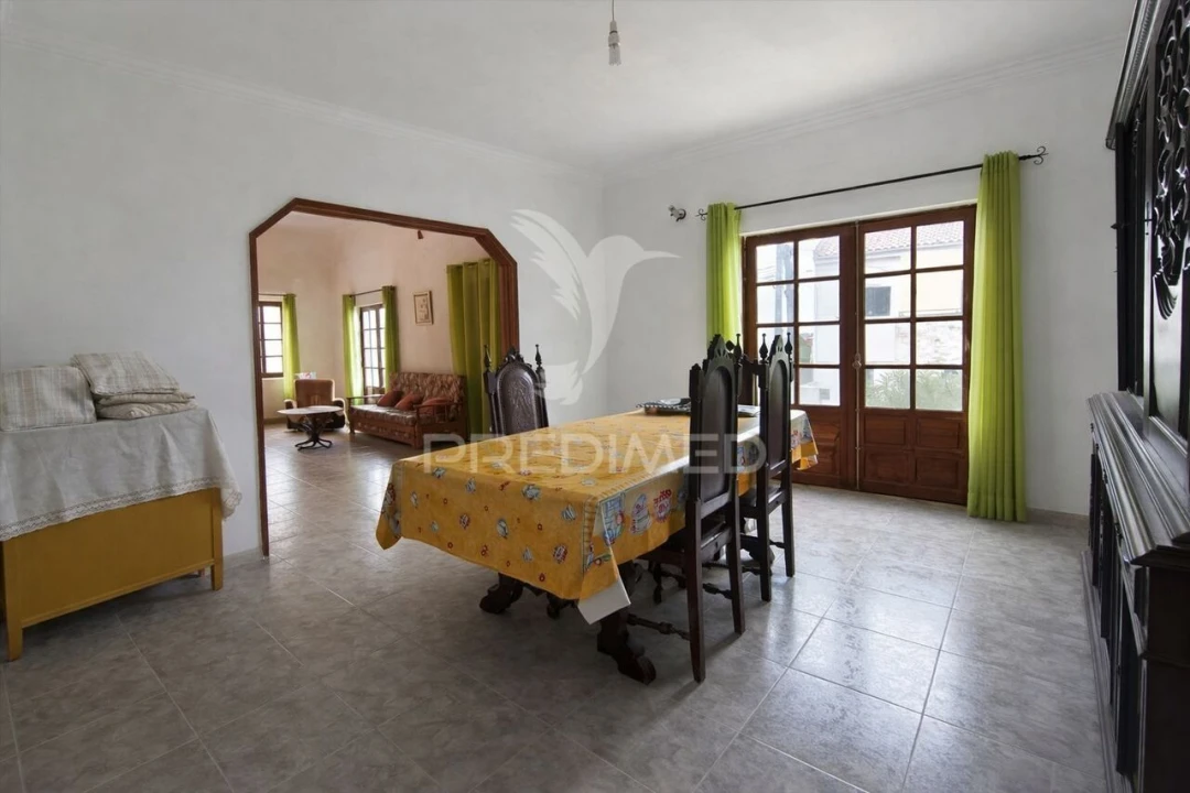 Moradia T5 para Venda em Alhos Vedros Foto 4