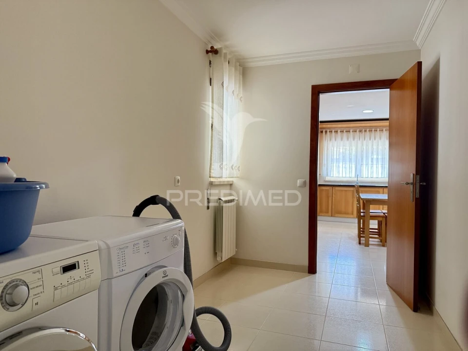 Moradia T4 para Venda em Fatima Foto 16