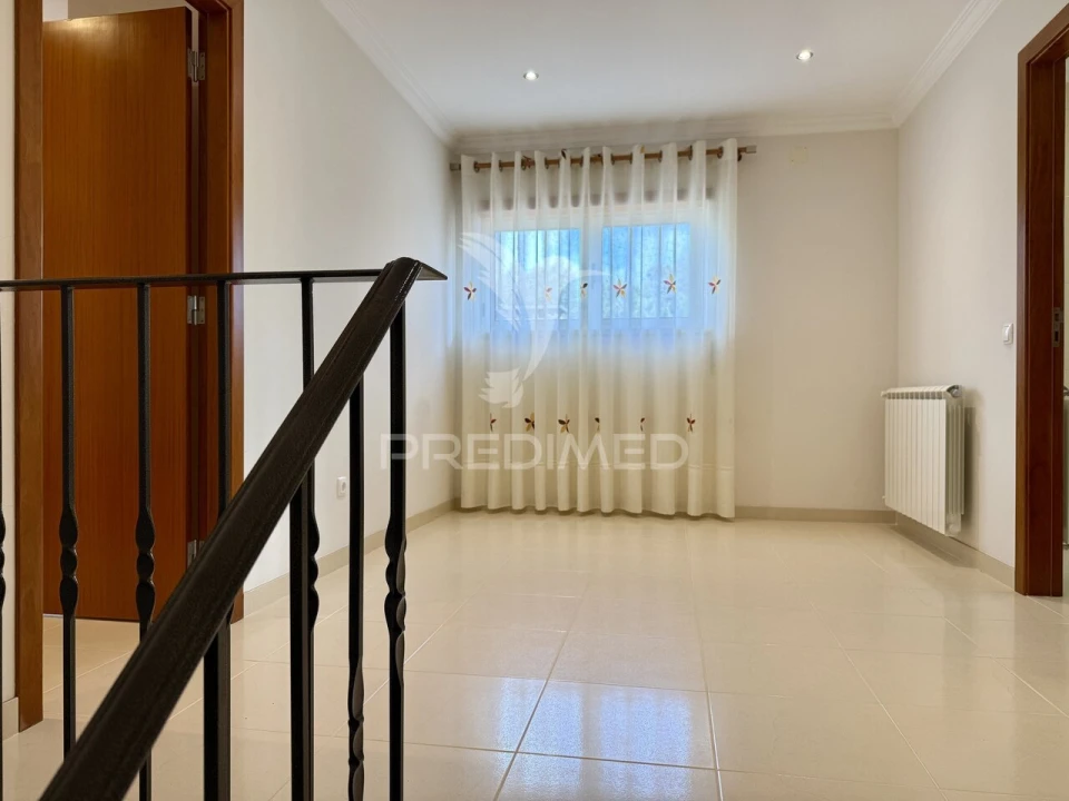 Moradia T4 para Venda em Fatima Foto 27