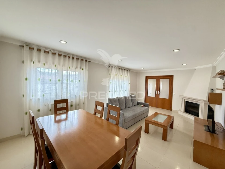 Moradia T4 para Venda em Fatima Foto 10