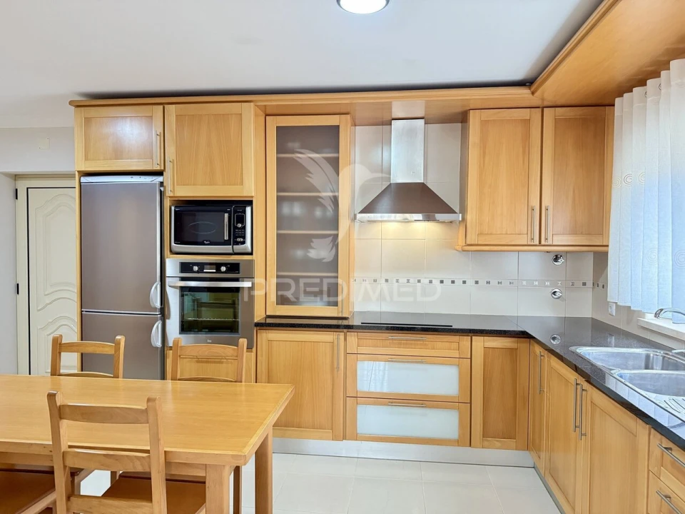 Moradia T4 para Venda em Fatima Foto 11