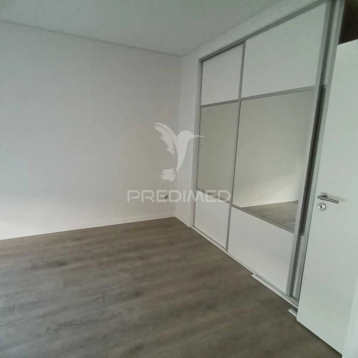 Moradia T4 para Venda em Fernao Ferro Foto 20