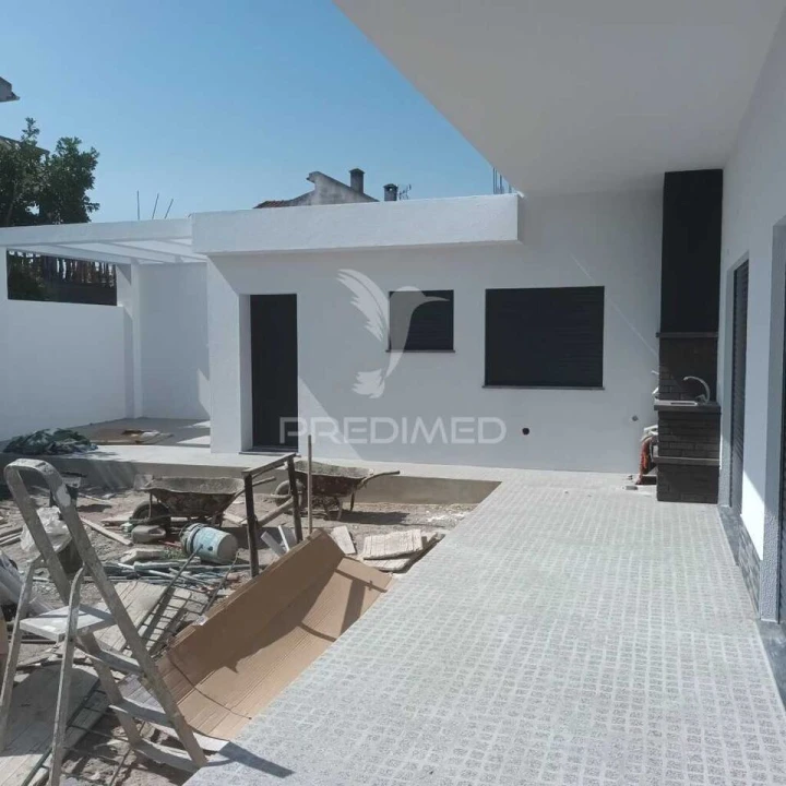 Moradia T4 para Venda em Fernao Ferro Foto 18