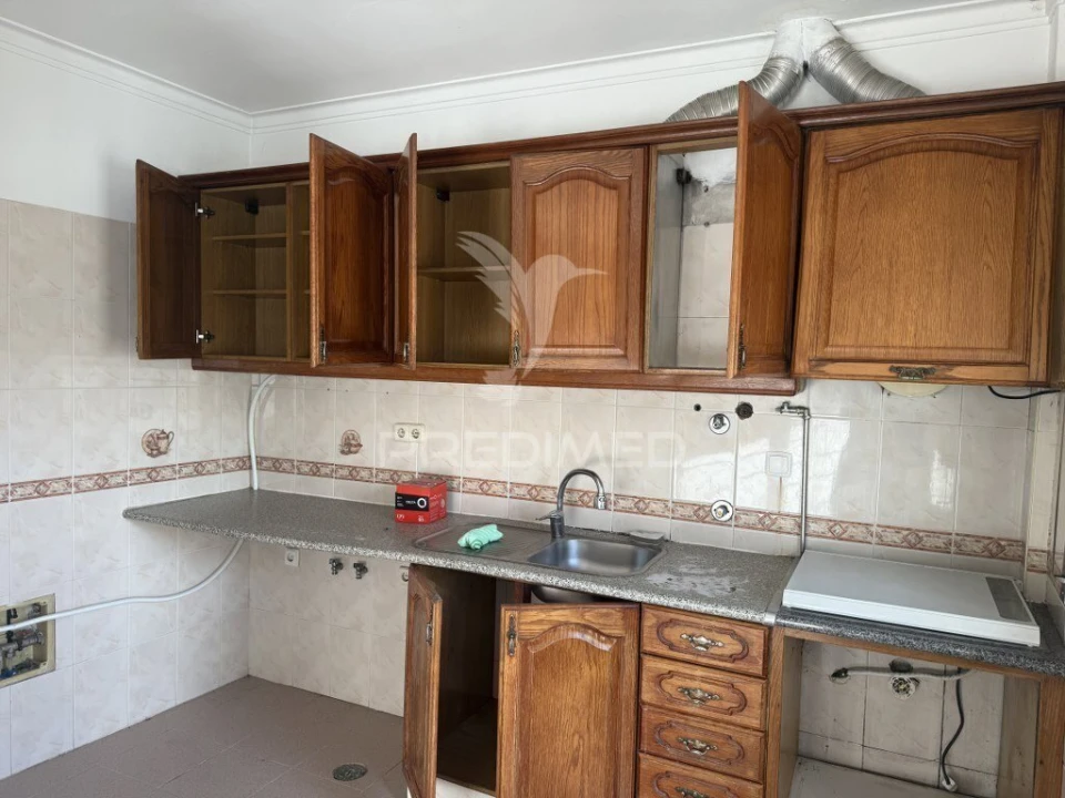 Prédio para Venda em Arruda dos Vinhos Foto 33