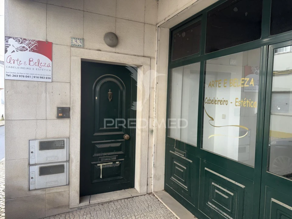 Prédio para Venda em Arruda dos Vinhos Foto 2