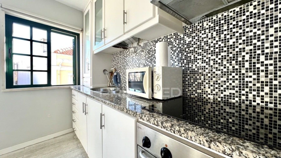 Apartamento T1 para Venda em Sesimbra (Santiago) Foto 4