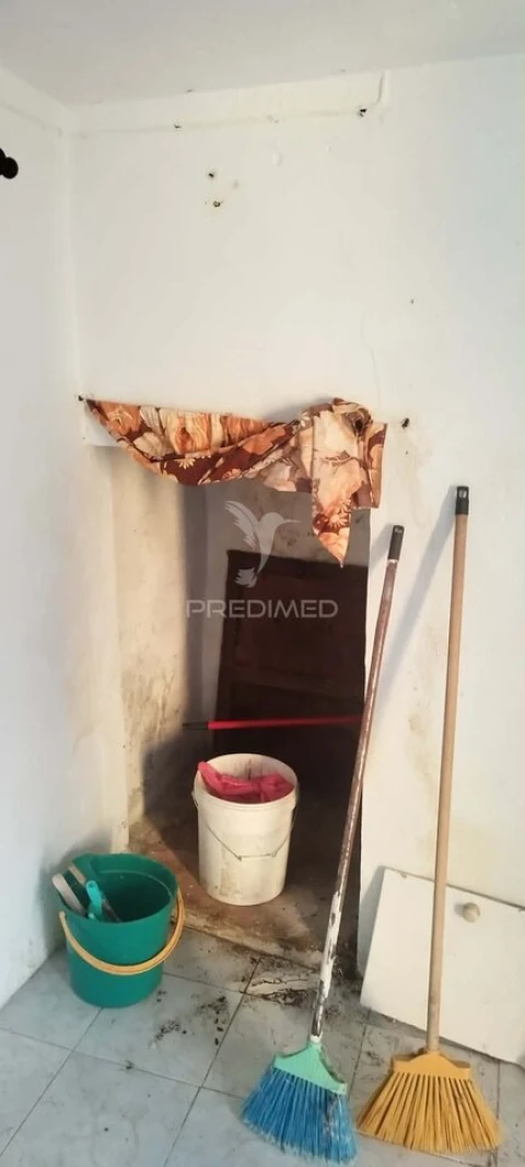 Moradia T2 para Venda em Santiago Maior