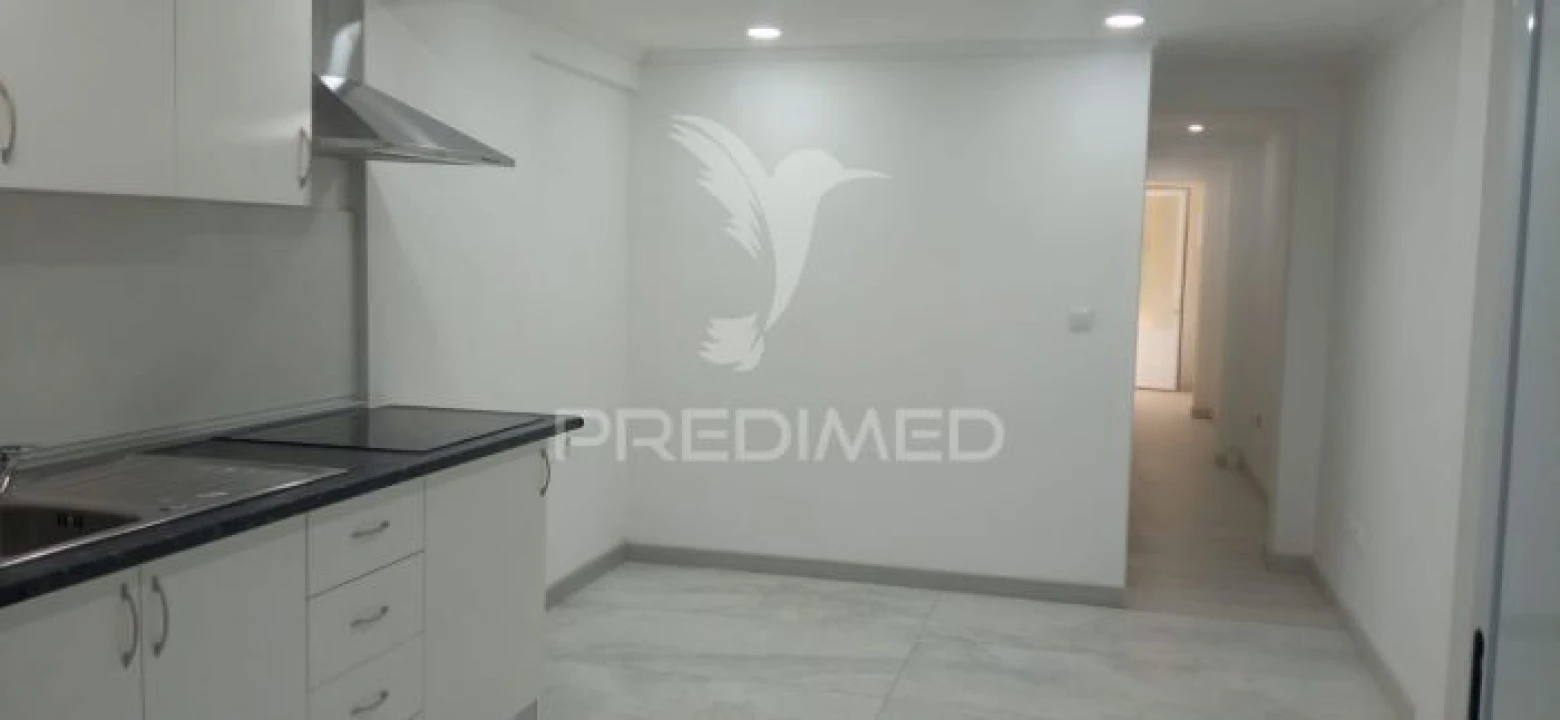 Apartamento T0 para Venda em Corroios Foto 7