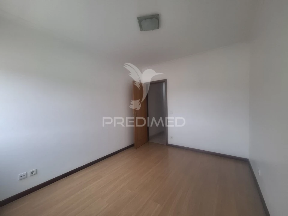 Apartamento T3 para Venda em Aljubarrota Foto 11