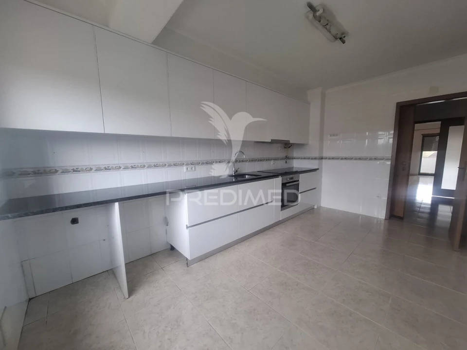 Apartamento T3 para Venda em Aljubarrota Foto 1