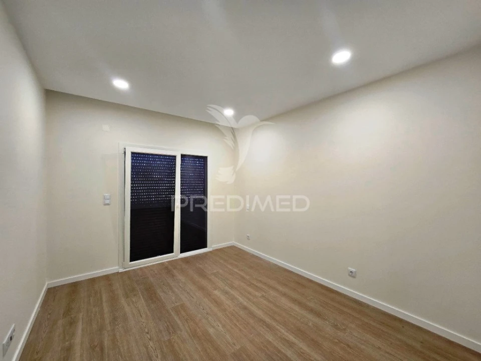 Moradia T4 para Venda em Quinta do Anjo Foto 15