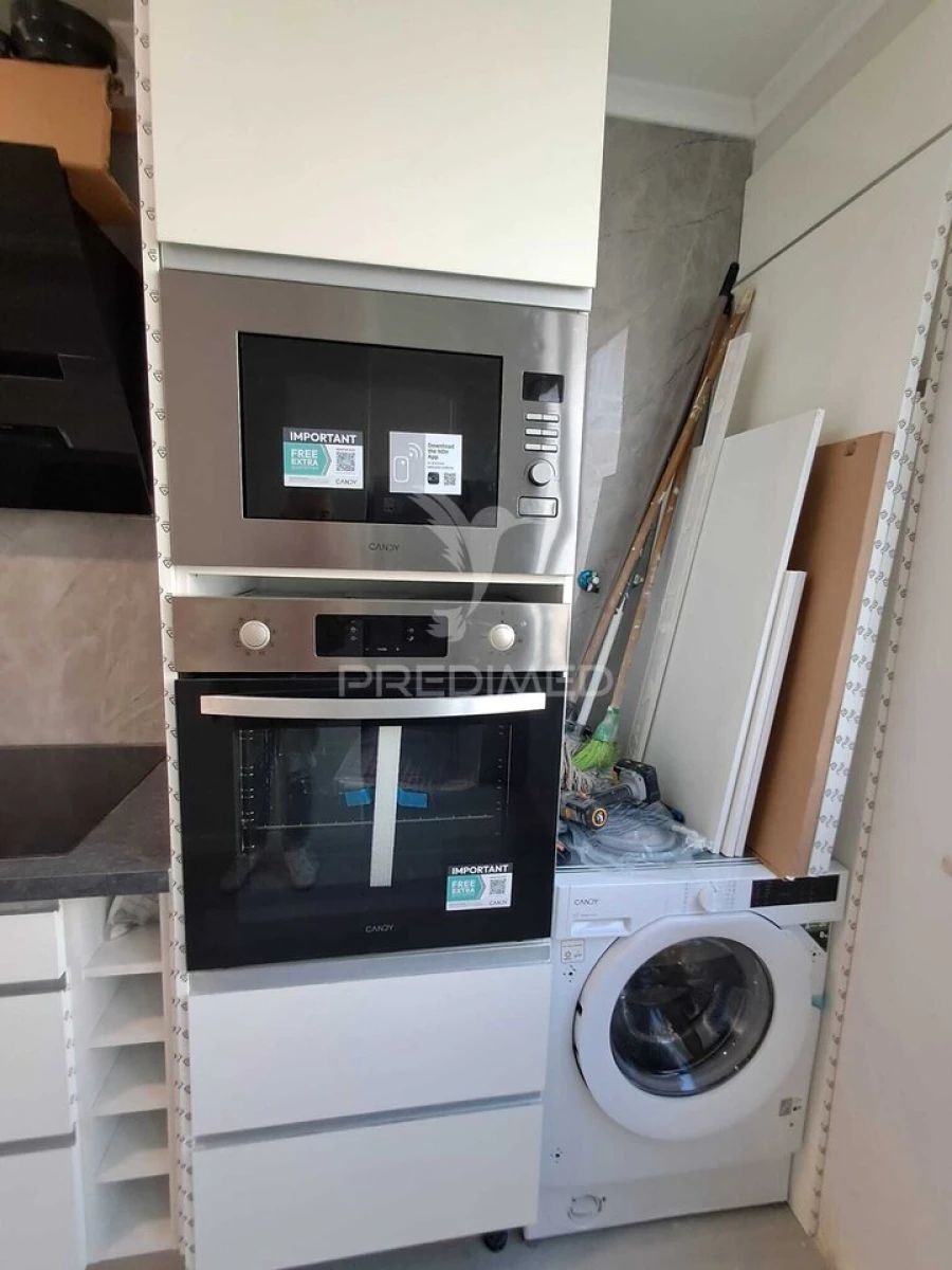 Apartamento T2 para Venda em Benfica Foto 4
