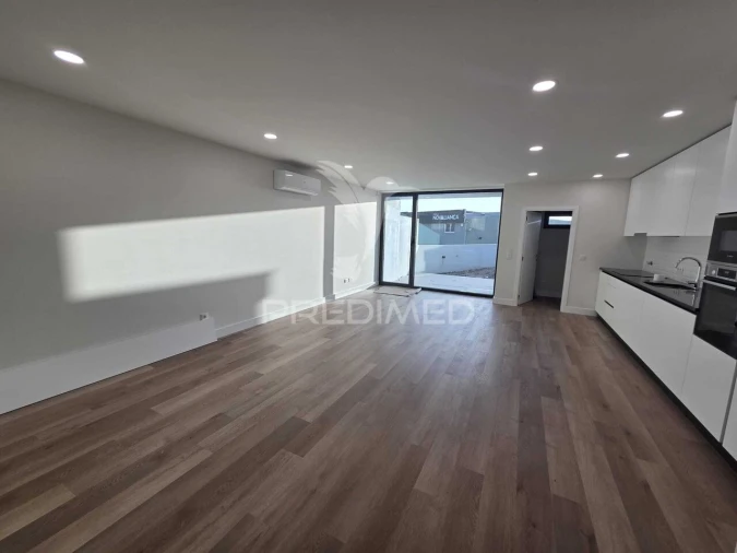 Moradia T4 para Venda em Aradas Foto 16