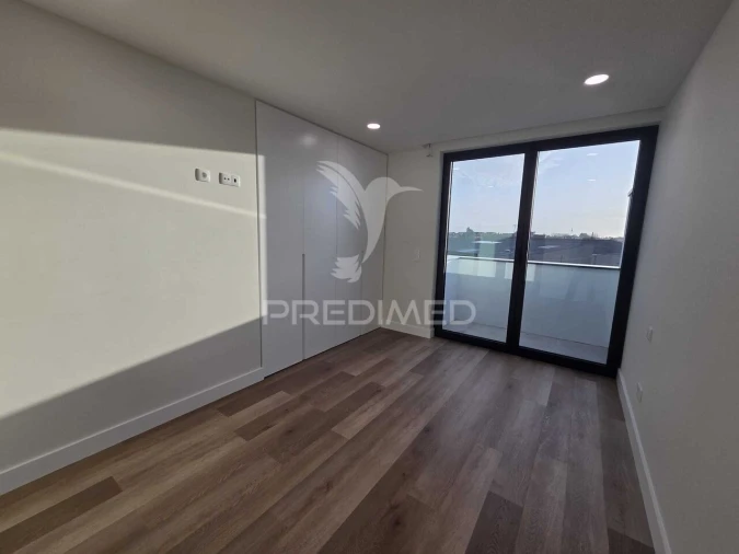 Moradia T4 para Venda em Aradas Foto 17