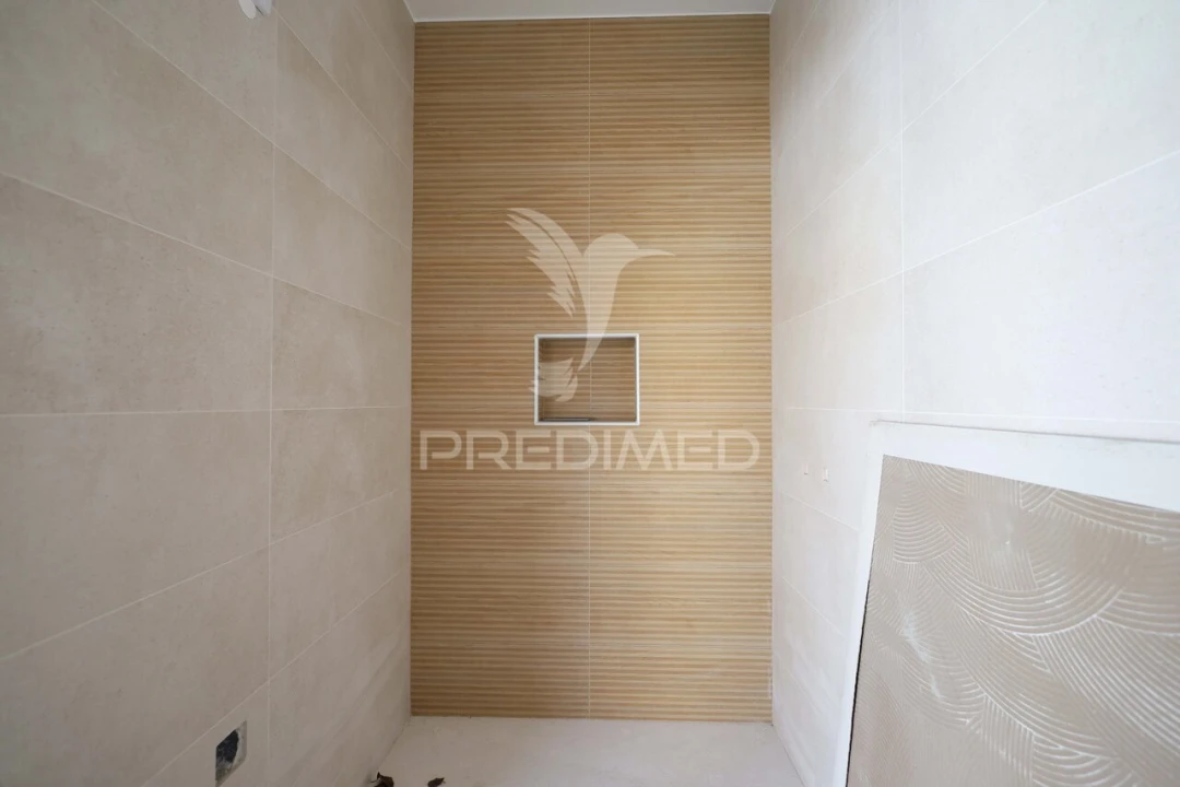 Moradia T5 para Venda em Nossa Sra de Fatima Foto 40