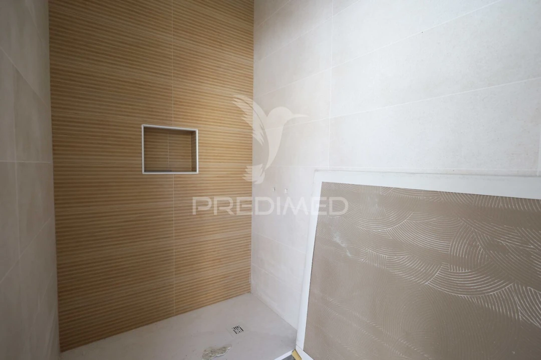 Moradia T5 para Venda em Nossa Sra de Fatima Foto 25