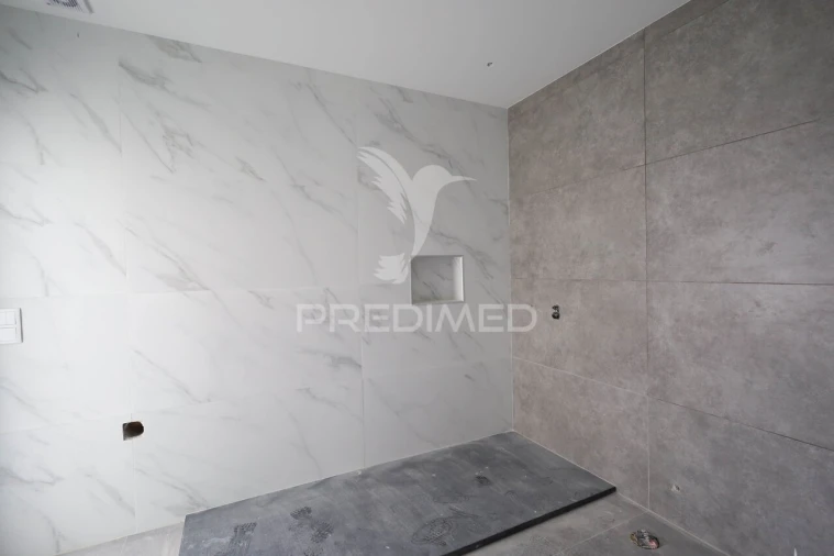 Moradia T5 para Venda em Nossa Sra de Fatima Foto 12