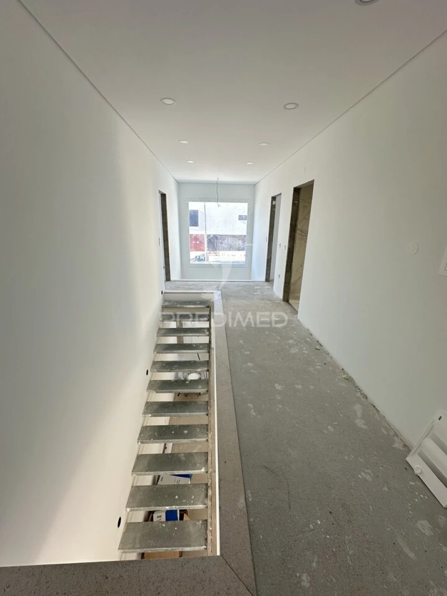 Moradia T5 para Venda em Nossa Sra de Fatima Foto 32