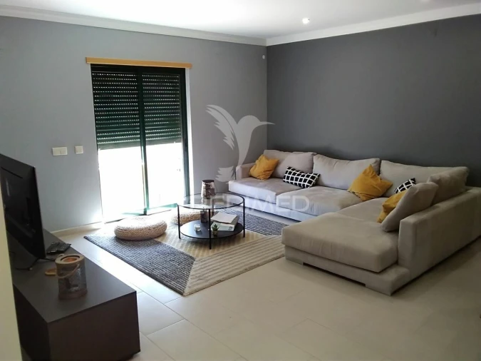 Moradia T4 para Venda em Quelfes Foto 16