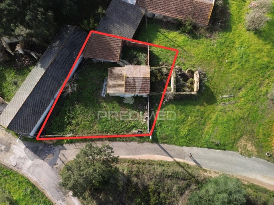 Moradia T4 para Venda em Asseiceira Foto 1