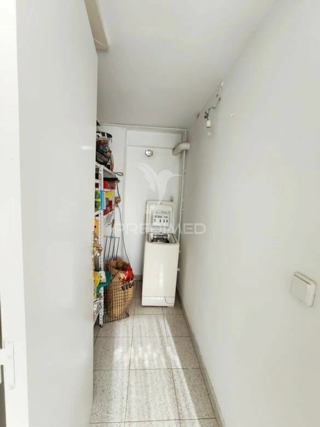 Armazém para Venda em Caxarias Foto 4